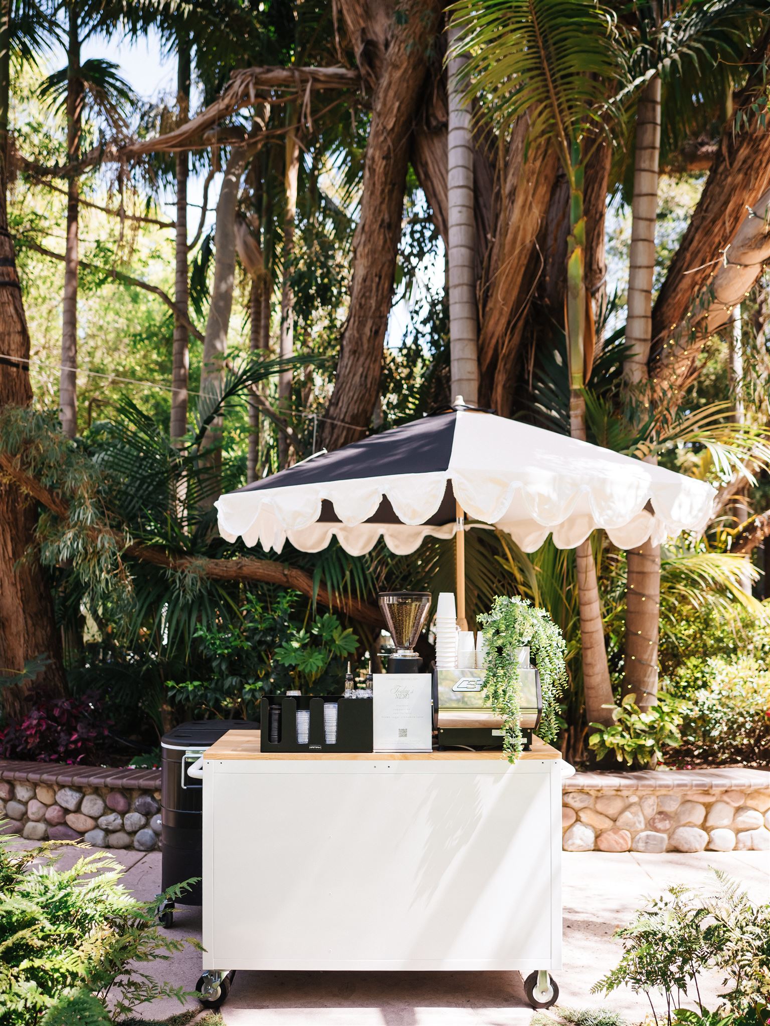 Coffee cart catering for weddings in Los Angeles and Ventura County